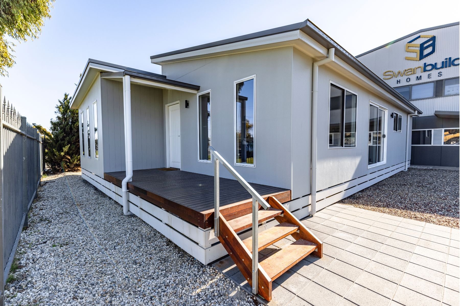 Somerset 14 exterior